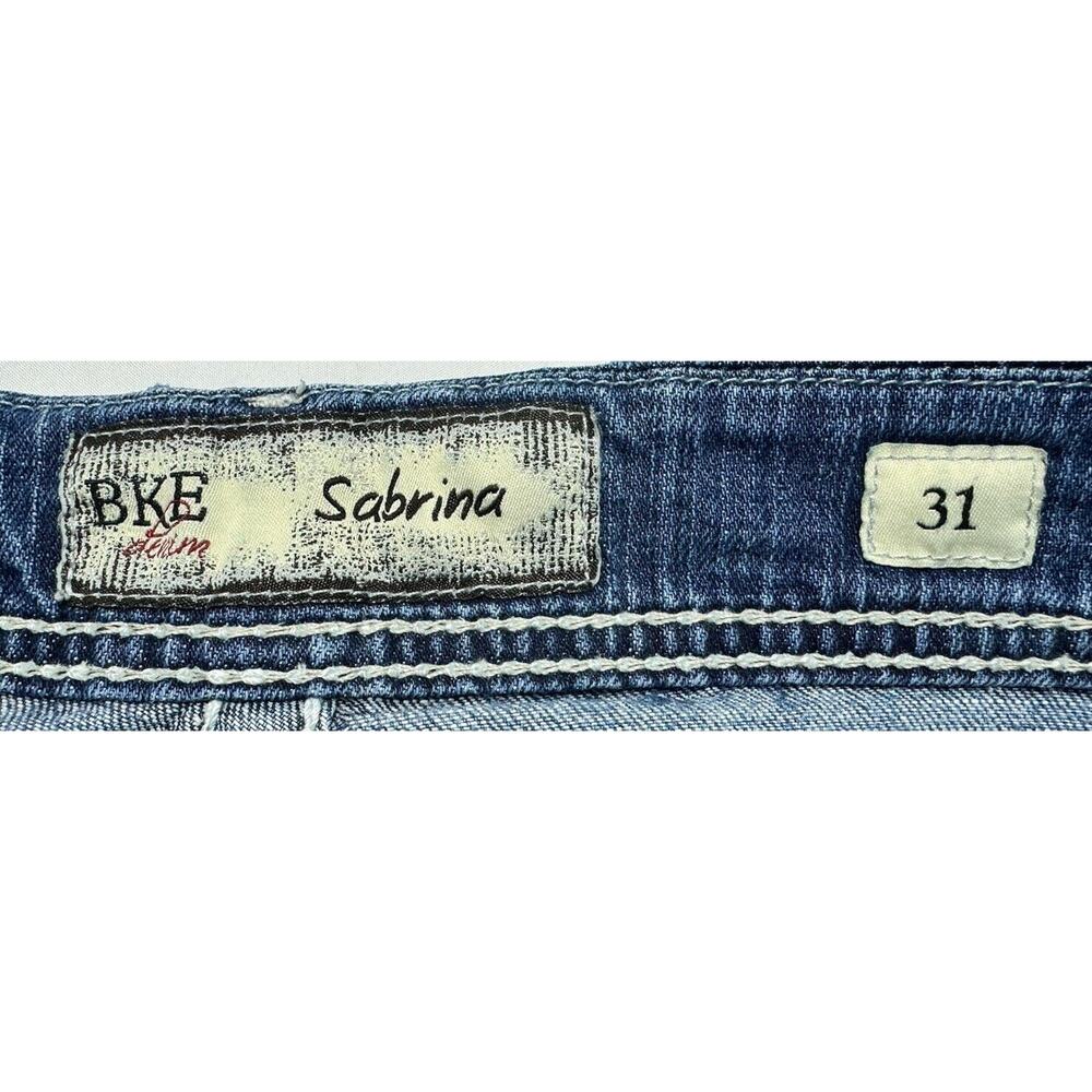 BKE Sabrina Women's Distressed Raw Hem Crop Jeans - Size 31x23.5 - Picture 6 of 8